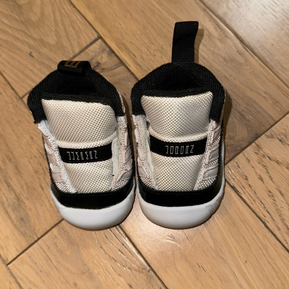 Jordan 11 retro crib bootie